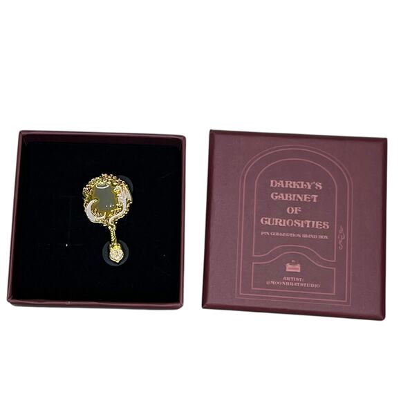 Darkly Bookish Box Flesh & Fire Series Cabinet of Curiosities Pin - Nov 2024 - Picture 1 of 7